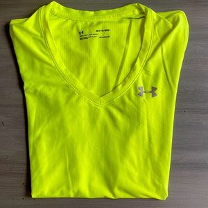 NWOT- Under Armour t shirt